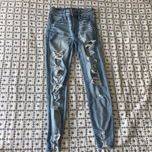Light Wash Skinny Ripped American Eagle Jean